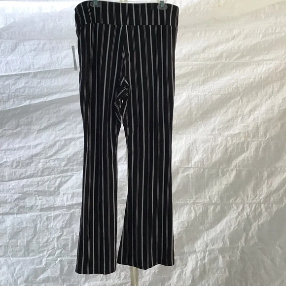 * No boundaries pants size xxl. (Box AA ) - Picture 2 of 3